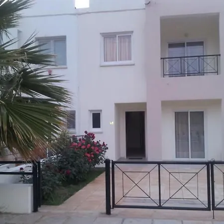 Case de vacanță Uniquely Located On The *