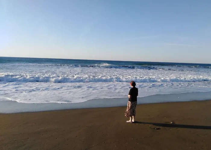 Uniquely Located On The 別荘 Ayia Marina